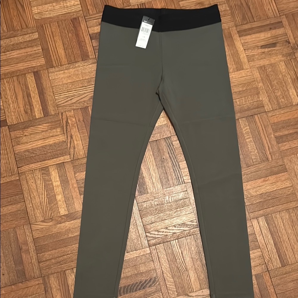 BCBGMaxAzria Green and Black Leggings Athletic Stretch Bottoms